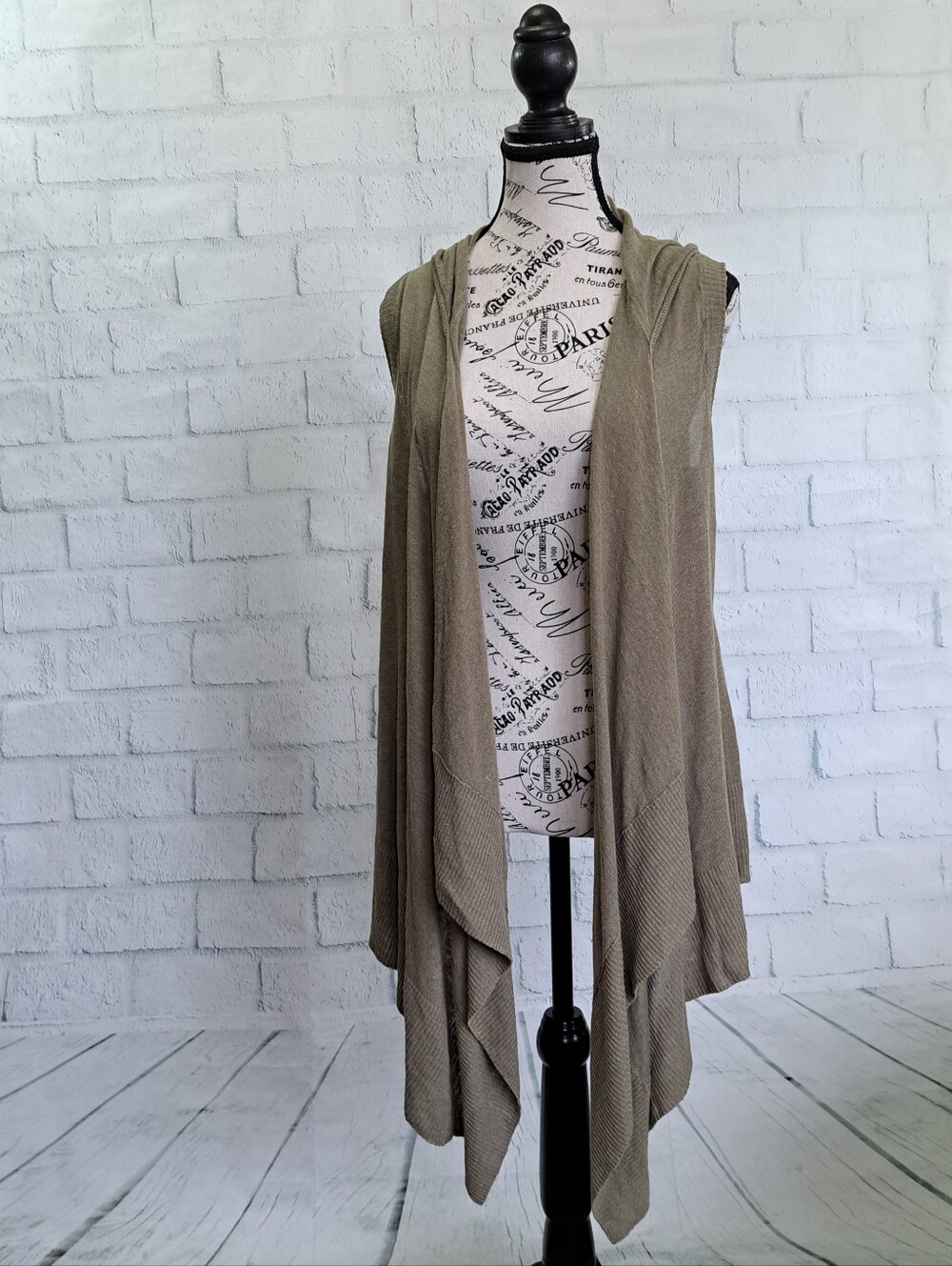 Acrobat Grn Linen Sweater